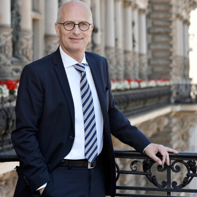 Portrait Dr. Peter Tschentscher Portrait Dr. Peter Tschentscher